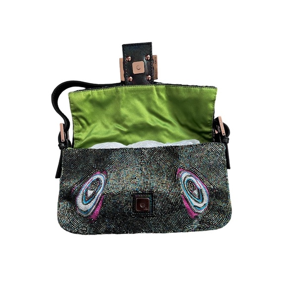 Unique FENDI beaded embroidery baguette bag - Picture 3 of 9
